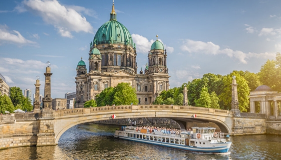 Schiffstour "Historische Stadtrundfahrt" – Berlin.de